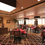 Doubletree By Hilton Dallas Market Center 